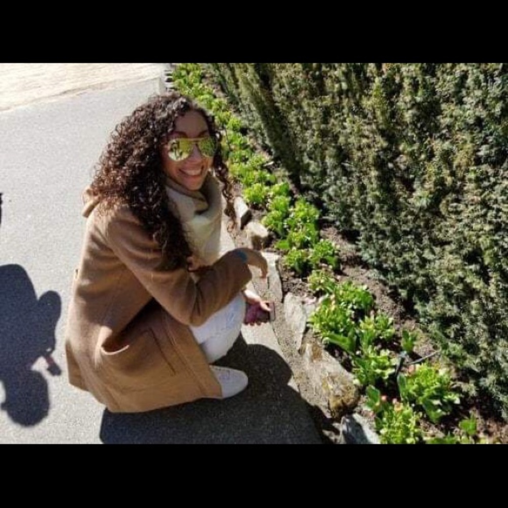 Meet your Posher, Doina